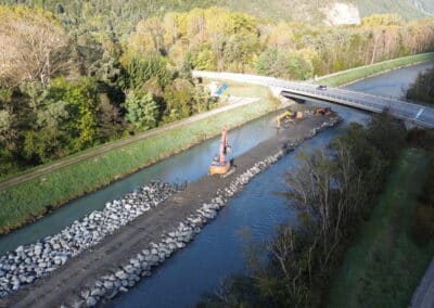 Première phase de travaux de sécurisation des digues de la Romanche à Bourg d’Oisans