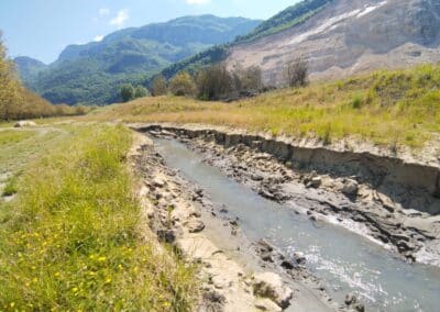 Réinjection de matériaux alluvionnaires dans le lit du Versoud à la Rivière