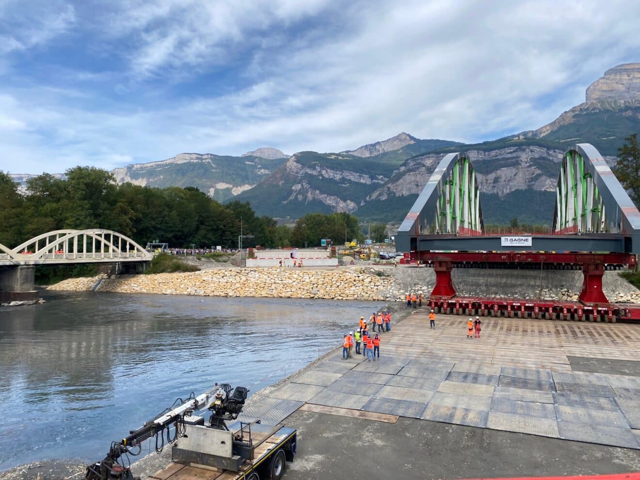 Mise en place du nouveau pont de Brignoud au-dessus de l'Isère : quels liens avec le SYMBHI ?